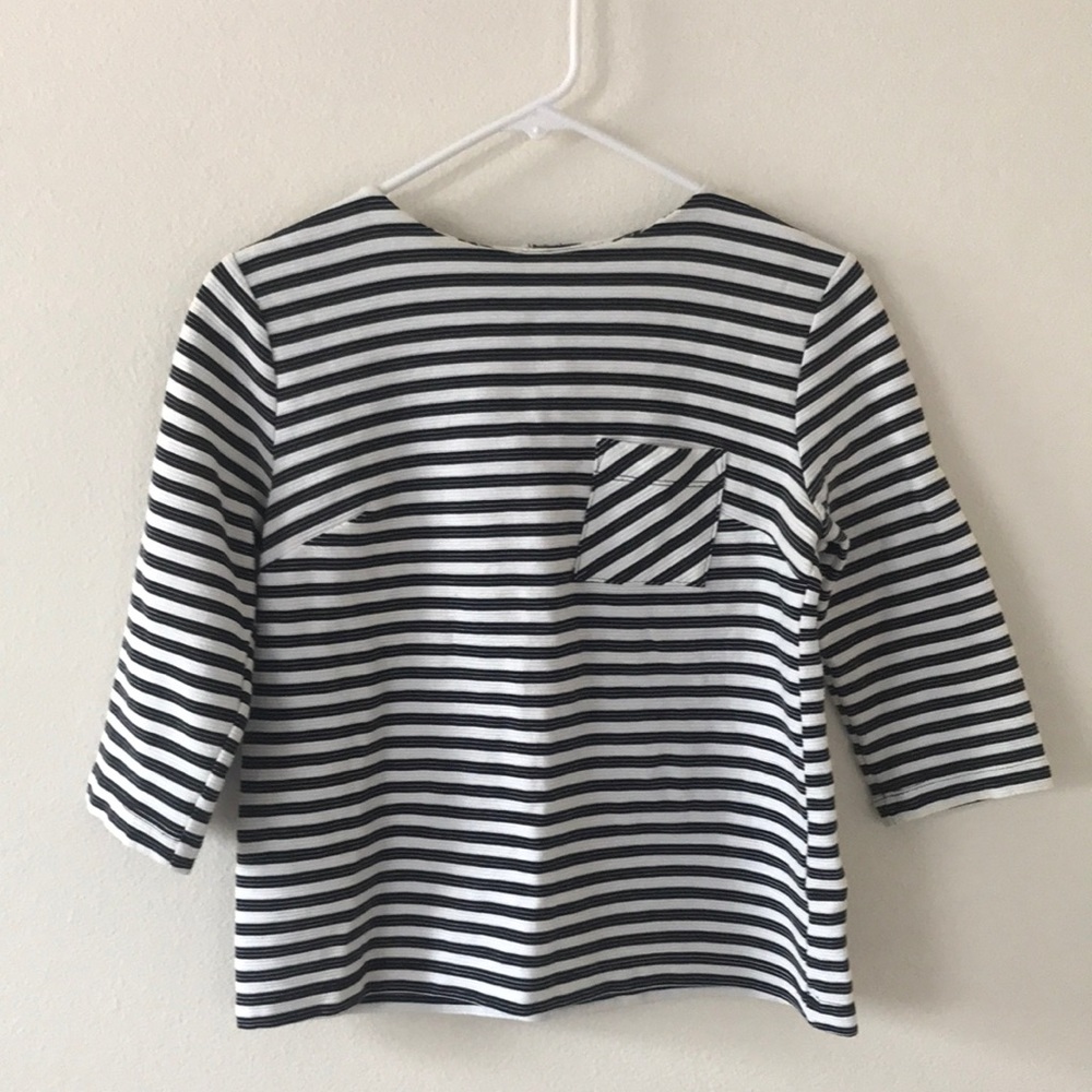 Striped Merona 3/4 sleeve fitted top.